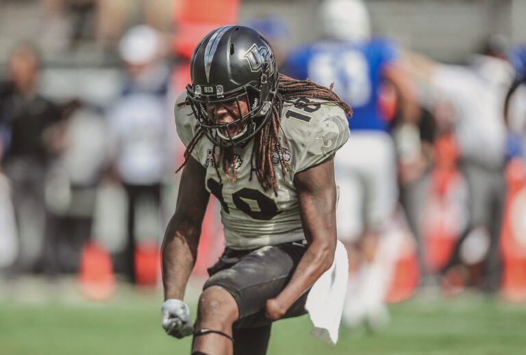 Meet Shaquem Griffin: The UCF Knight’s One-Handed Superstar