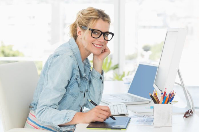 women using a computer