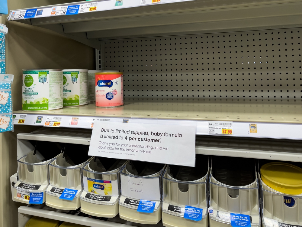 empty grocery shelves because of formula shortage
