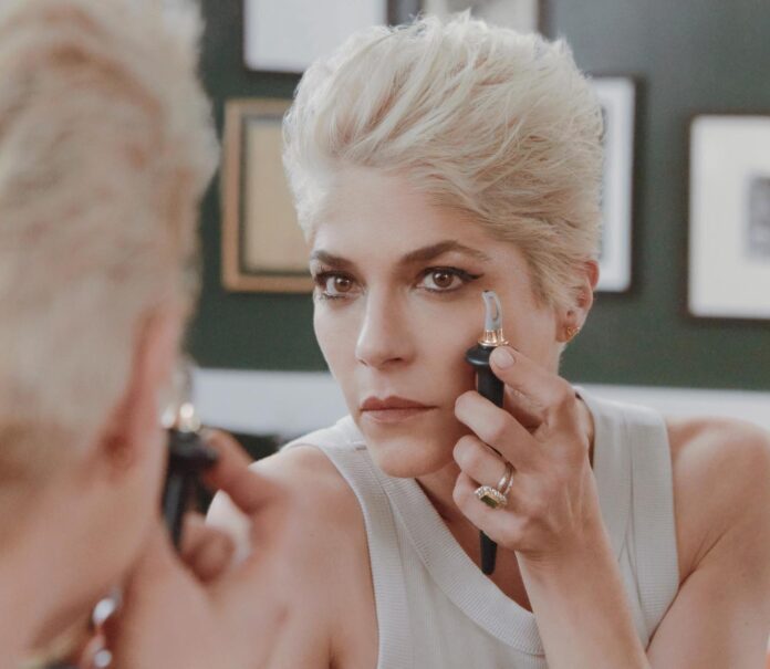 Actress Selma Blair uses inclusively designed products by GUIDE Beauty
